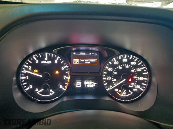 ✅ 2015 Nissan Pathfinder Platinum • VIN: 5N1AR2MM7FC712351 • Lot: 93703445. Listed on Copart with 58,584 mi. Free auction sales archive from the USA and detailed vehicle history report at DreamBid. Image 9.