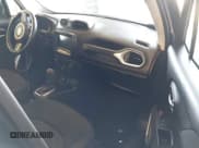 ✅ 2018 Jeep Renegade Latitude • VIN: ZACCJBBB4JPH07246 • Lot: 43451946. Wystawiony na IAAI z przebiegiem 105 667 mil. Bezpłatny archiwum sprzedaży aukcyjnych z USA i szczegółowy raport historii pojazdu na DreamBid. Zdjęcie 5.