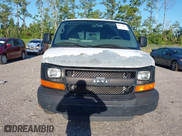 ✅ 2008 Chevrolet Express Cargo • VIN: 1GCGG25CX81180506 • Лот: 43132673. Опубликован ранее на IAAI с пробегом 368 577 миль. Бесплатный доступ к архиву аукционных продаж из США и подробный отчёт об истории автомобиля на DreamBid. Изображение 6.