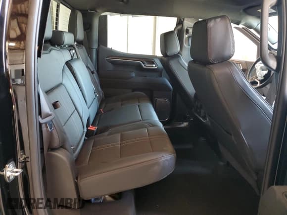 ✅ 2025 Chevrolet Silverado 1500 • VIN: 1GCUKJED4SZ158823 • Лот: 46321055. Опубликован ранее на Copart с пробегом 2 556 миль. Бесплатный доступ к архиву аукционных продаж из США и подробный отчёт об истории автомобиля на DreamBid. Изображение 10.