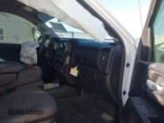 ✅ 2024 Chevrolet Silverado 2500HD Work Truck • VIN: 1GC2YLE76RF414337 • Lot: 41369545. Wystawiony na IAAI z przebiegiem 9 707 mil. Bezpłatny archiwum sprzedaży aukcyjnych z USA i szczegółowy raport historii pojazdu na DreamBid. Zdjęcie 5.