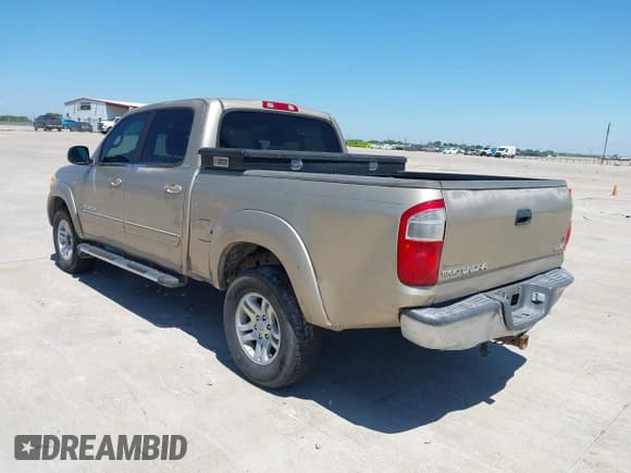 ✅ 2004 Toyota Tundra SR5 • VIN: 5TBET34124S437317 • Lot: 42255393. Listed on IAAI with 308,387 mi. Free auction sales archive from the USA and detailed vehicle history report at DreamBid. Image 3.