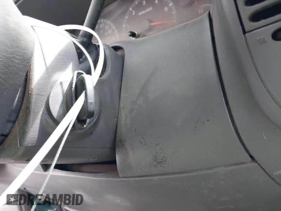 ✅ 2000 Ford Expedition XLT • VIN: 1FMPU16L6YLB32745 • Lot: 42344700. Listed on IAAI with Not provided. Free auction sales archive from the USA and detailed vehicle history report at DreamBid. Image 11.