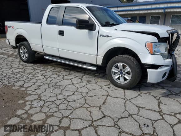 ✅ 2013 Ford F-150 XLT • VIN: 1FTFX1EF9DFD25032 • Лот: 89685025. Опубликован ранее на Copart с пробегом 129 394 миль. Бесплатный доступ к архиву аукционных продаж из США и подробный отчёт об истории автомобиля на DreamBid. Изображение 4.
