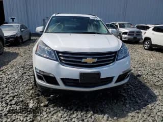 ✅ 2016 Chevrolet Traverse LT • VIN: 1GNKVHKD1GJ305012 • Lot: 62292284. Wystawiony na Copart z przebiegiem 182 010 mil. Bezpłatny archiwum sprzedaży aukcyjnych z USA i szczegółowy raport historii pojazdu na DreamBid. Zdjęcie 5.