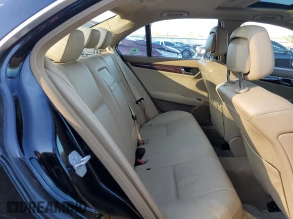 ✅ 2008 Mercedes-Benz C 300 Sport • VIN: WDDGF81X08F074606 • Lot: 90832045. Listed on Copart with 129,606 mi. Free auction sales archive from the USA and detailed vehicle history report at DreamBid. Image 10.