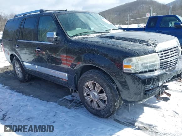 ✅ 2007 Lincoln Navigator • VIN: 5LMFU285X7LJ09190 • Lot: 41611256. Listed on IAAI with 185,879 mi. Free auction sales archive from the USA and detailed vehicle history report at DreamBid. Image 1.