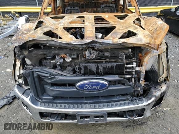 ✅ 2016 Ford F-350 XL • VIN: 1FD8W3HT1GEC88444 • Лот: 48847845. Опубликован ранее на Copart с пробегом Не указан. Бесплатный доступ к архиву аукционных продаж из США и подробный отчёт об истории автомобиля на DreamBid. Изображение 11.