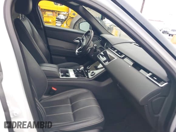 ✅ 2021 Land Rover Range Rover Velar R-Dynamic S • VIN: SALYT2EXXMA314324 • Lot: 42195129. Wystawiony na IAAI z przebiegiem 50 484 mil. Bezpłatny archiwum sprzedaży aukcyjnych z USA i szczegółowy raport historii pojazdu na DreamBid. Zdjęcie 5.