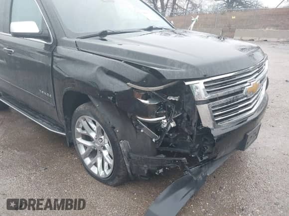 2020 Chevrolet Tahoe Premier z VIN 1GNSKCKC9LR138669, wystawiony jako IAAI lot #40800766 z przebiegiem 51 448 mil mil oraz . Historia ofert i sprzedaży dostępna na DreamBid. Obrazek 6.