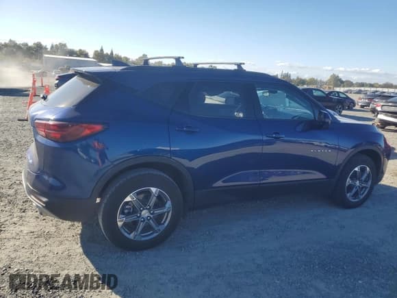 ✅ 2023 Chevrolet Blazer LT • VIN: 3GNKBHR41PS157683 • Lot: 85944015. Listed on Copart with 43,171 mi. Free auction sales archive from the USA and detailed vehicle history report at DreamBid. Image 3.