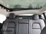 ✅ 2024 Tesla Model Y Long Range • VIN: 7SAYGDEE7RF985344 • Лот: 56403855. Опубликован ранее на Copart с пробегом 27 596 миль. Бесплатный доступ к архиву аукционных продаж из США и подробный отчёт об истории автомобиля на DreamBid. Изображение 10.