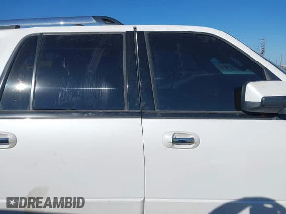 ✅ 2014 Ford Expedition Max Limited • VIN: 1FMJK1K55EEF22948 • Lot: 43300484. Listed on IAAI with 143,376 mi. Free auction sales archive from the USA and detailed vehicle history report at DreamBid. Image 14.