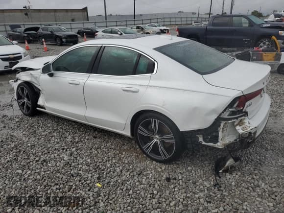 ✅ 2022 Volvo S60 Inscription • VIN: 7JRL12TLXNG158227 • Лот: 85779565. Опубликован ранее на Copart с пробегом 121 704 миль. Бесплатный доступ к архиву аукционных продаж из США и подробный отчёт об истории автомобиля на DreamBid. Изображение 2.