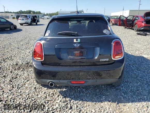 ✅ 2020 MINI Hardtop 4 Door Cooper • VIN: WMWXU7C0XL2M59565 • Lot: 66477545. Wystawiony na Copart z przebiegiem 38 651 mil. Bezpłatny archiwum sprzedaży aukcyjnych z USA i szczegółowy raport historii pojazdu na DreamBid. Zdjęcie 6.