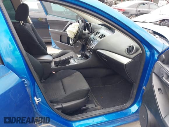 ✅ 2012 Mazda 3 i Touring • VIN: JM1BL1V8XC1564807 • Lot: 43454140. Listed on IAAI with 179,334 mi. Free auction sales archive from the USA and detailed vehicle history report at DreamBid. Image 5.