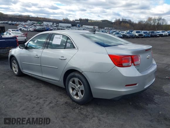 ✅ 2015 Chevrolet Malibu LS • VIN: 1G11B5SL9FF101555 • Lot: 43641466. Listed on IAAI with 226,993 mi. Free auction sales archive from the USA and detailed vehicle history report at DreamBid. Image 3.