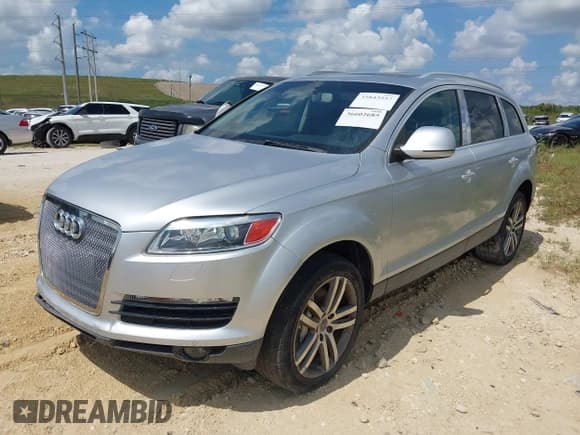 ✅ 2008 Audi Q7 Premium • VIN: WA1BY74L38D002774 • Lot: 36602685. Wystawiony na IAAI z przebiegiem 153 947 mil. Bezpłatny archiwum sprzedaży aukcyjnych z USA i szczegółowy raport historii pojazdu na DreamBid. Zdjęcie 2.