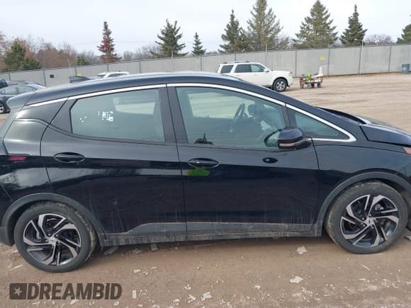 ✅ 2023 Chevrolet Bolt EV 2LT • VIN: 1G1FX6S00P4191615 • Lot: 41858146. Wystawiony na IAAI z przebiegiem 24 403 mil. Bezpłatny archiwum sprzedaży aukcyjnych z USA i szczegółowy raport historii pojazdu na DreamBid. Zdjęcie 13.