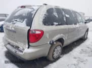 ✅ 2005 Chrysler Town & Country LX • VIN: 2C4GP44R05R591020 • Lot: 43785578. Wystawiony na IAAI z przebiegiem 222 876 mil. Bezpłatny archiwum sprzedaży aukcyjnych z USA i szczegółowy raport historii pojazdu na DreamBid. Zdjęcie 4.