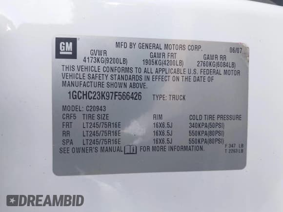 ✅ 2007 Chevrolet Silverado 2500HD 1LT • VIN: 1GCHC23K97F566426 • Lot: 43831242. Wystawiony na IAAI z przebiegiem 249 118 mil. Bezpłatny archiwum sprzedaży aukcyjnych z USA i szczegółowy raport historii pojazdu na DreamBid. Zdjęcie 9.