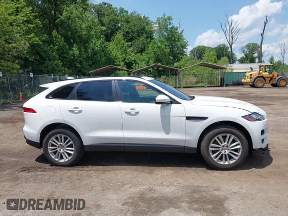 ✅ 2018 Jaguar F-Pace 30t Prestige • VIN: SADCK2GX8JA293393 • Lot: 42476970. Listed on IAAI with 52,917 mi. Free auction sales archive from the USA and detailed vehicle history report at DreamBid. Image 13.