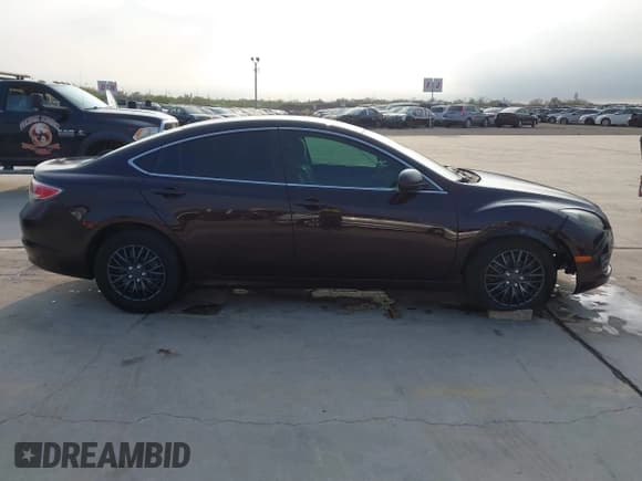 ✅ 2011 Mazda 6 i Sport • VIN: 1YVHZ8BH9B5M08068 • Lot: 43776284. Listed on IAAI with 229,524 mi. Free auction sales archive from the USA and detailed vehicle history report at DreamBid. Image 13.