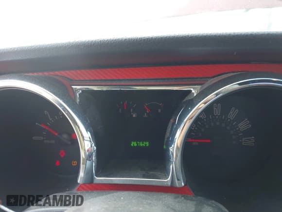 ✅ 2007 Ford Mustang Deluxe • VIN: 1ZVFT80N875333293 • Lot: 43703309. Listed on IAAI with 267,629 mi. Free auction sales archive from the USA and detailed vehicle history report at DreamBid. Image 7.