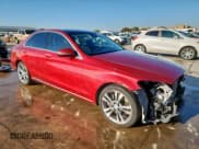 ✅ 2017 Mercedes-Benz C 300 • VIN: 55SWF4JB5HU191121 • Lot: 84738865. Wystawiony na Copart z przebiegiem 81 673 mil. Bezpłatny archiwum sprzedaży aukcyjnych z USA i szczegółowy raport historii pojazdu na DreamBid. Zdjęcie 4.