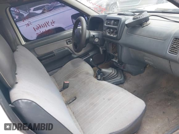 ✅ 2001 Nissan Frontier XE • VIN: 1N6DD21S61C327954 • Lot: 41944540. Listed on IAAI with 305,024 mi. Free auction sales archive from the USA and detailed vehicle history report at DreamBid. Image 8.