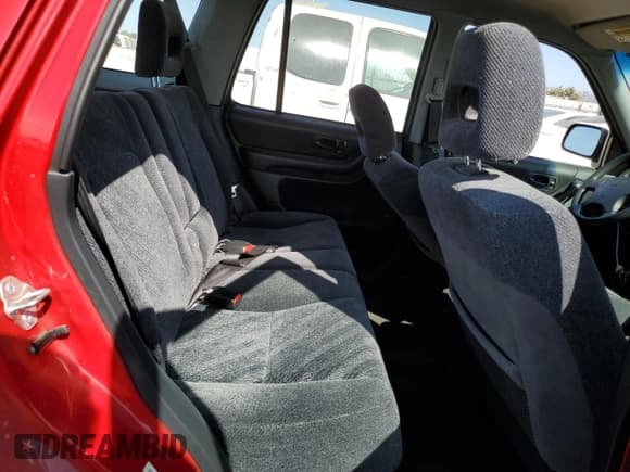 ✅ 2000 Honda CR-V LX • VIN: JHLRD2842YC011450 • Lot: 72453704. Wystawiony na Copart z przebiegiem 127 024 mil. Bezpłatny archiwum sprzedaży aukcyjnych z USA i szczegółowy raport historii pojazdu na DreamBid. Zdjęcie 11.