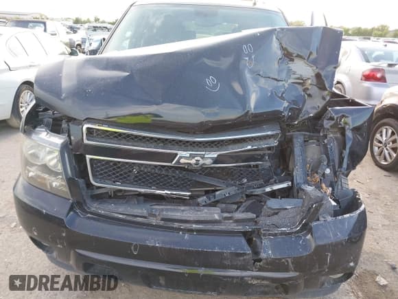 ✅ 2008 Chevrolet Suburban LTZ • VIN: 3GNFC16058G225852 • Лот: 43115717. Опубликован ранее на IAAI с пробегом 119 308 миль. Бесплатный доступ к архиву аукционных продаж из США и подробный отчёт об истории автомобиля на DreamBid. Изображение 10.