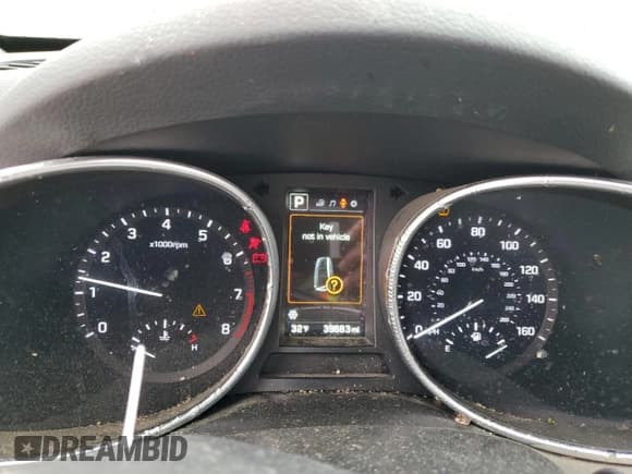 ✅ 2017 Hyundai Santa Fe 2.4L • VIN: 5NMZUDLB2HH023842 • Лот: 82839803. Опубликован ранее на Copart с пробегом 39 883 миль. Бесплатный доступ к архиву аукционных продаж из США и подробный отчёт об истории автомобиля на DreamBid. Изображение 9.