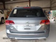 ✅ 2018 Volkswagen Atlas SE • VIN: 1V2LR2CA5JC521085 • Лот: 42322031. Опубликован ранее на IAAI с пробегом 100 262 миль. Бесплатный доступ к архиву аукционных продаж из США и подробный отчёт об истории автомобиля на DreamBid. Изображение 17.