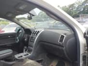 ✅ 2011 GMC Acadia SLE • VIN: 1GKKVPED6BJ147326 • Lot: 42693627. Wystawiony na IAAI z przebiegiem Nie podano. Bezpłatny archiwum sprzedaży aukcyjnych z USA i szczegółowy raport historii pojazdu na DreamBid. Zdjęcie 5.