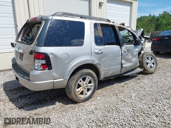 ✅ 2007 Ford Explorer XLT • VIN: 1FMEU63E27UA84955 • Лот: 42188664. Опубликован ранее на IAAI с пробегом 162 939 миль. Бесплатный доступ к архиву аукционных продаж из США и подробный отчёт об истории автомобиля на DreamBid. Изображение 4.