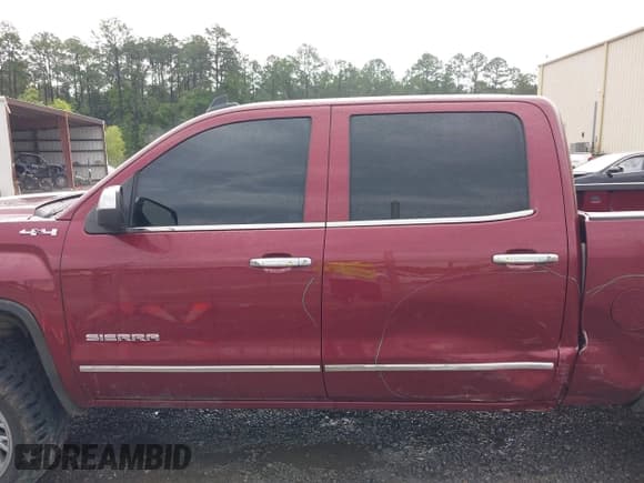 ✅ 2015 GMC Sierra 1500 SLT • VIN: 3GTU2VEC8FG126381 • Lot: 42204777. Listed on IAAI with 211,755 mi. Free auction sales archive from the USA and detailed vehicle history report at DreamBid. Image 15.