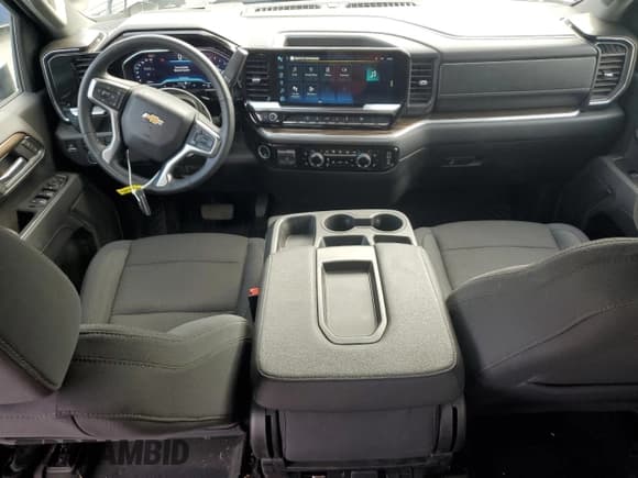 ✅ 2025 Chevrolet Silverado 2500HD LT • VIN: 2GC1KNEY0S1210275 • Lot: 84286885. Wystawiony na Copart z przebiegiem 9 525 mil. Bezpłatny archiwum sprzedaży aukcyjnych z USA i szczegółowy raport historii pojazdu na DreamBid. Zdjęcie 8.