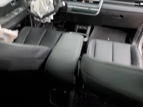 ✅ 2022 Hyundai Ioniq 5 Limited • VIN: KM8KRDAF0NU089802 • Lot: 50336075. Listed on Copart with Not provided. Free auction sales archive from the USA and detailed vehicle history report at DreamBid. Image 8.