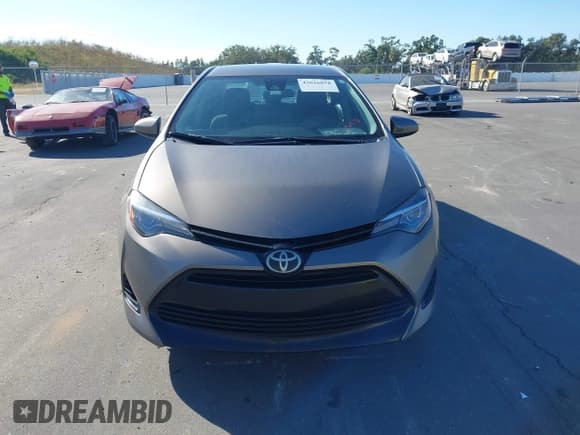 ✅ 2018 Toyota Corolla SE • VIN: 5YFBURHE2JP775327 • Lot: 43616858. Listed on IAAI with 41,155 mi. Free auction sales archive from the USA and detailed vehicle history report at DreamBid. Image 12.