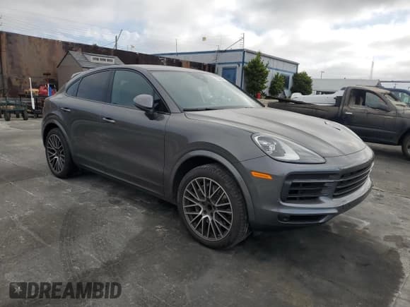 ✅ 2021 Porsche Cayenne • VIN: WP1BA2AY9MDA40516 • Lot: 70548045. Wystawiony na Copart z przebiegiem 30 350 mil. Bezpłatny archiwum sprzedaży aukcyjnych z USA i szczegółowy raport historii pojazdu na DreamBid. Zdjęcie 4.