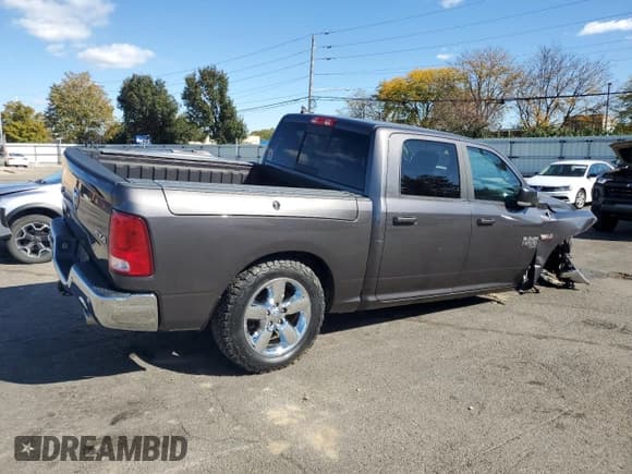 ✅ 2019 Ram 1500 SLT • VIN: 1C6RR7LT6KS524599 • Лот: 87215935. Опубликован ранее на Copart с пробегом 94 942 миль. Бесплатный доступ к архиву аукционных продаж из США и подробный отчёт об истории автомобиля на DreamBid. Изображение 3.