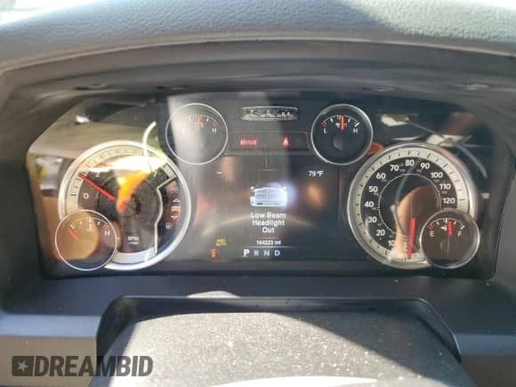 2016 Ram 1500 Big Horn с VIN 3C6RR7LT8GG275933, выставлен на аукционе Copart как лот 84960605 с пробегом 164 223 миль миль и Списание • Salvage title. История ставок и продаж доступна на DreamBid. Изображение 9.