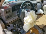 ✅ 2001 Ford F-250 XL • VIN: 3FTNF20L91MA76678 • Lot: 82348305. Wystawiony na Copart z przebiegiem 285 138 mil. Bezpłatny archiwum sprzedaży aukcyjnych z USA i szczegółowy raport historii pojazdu na DreamBid. Zdjęcie 8.