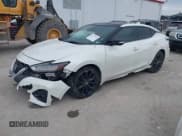✅ 2019 Nissan Maxima Platinum • VIN: 1N4AA6AV4KC373824 • Lot: 41657574. Wystawiony na IAAI z przebiegiem 68 995 mil. Bezpłatny archiwum sprzedaży aukcyjnych z USA i szczegółowy raport historii pojazdu na DreamBid. Zdjęcie 2.