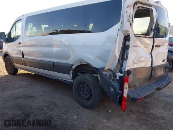 ✅ 2015 Ford Transit XL • VIN: 1FBZX2ZM3FKA76284 • Lot: 41047457. Wystawiony na IAAI z przebiegiem 191 400 mil. Bezpłatny archiwum sprzedaży aukcyjnych z USA i szczegółowy raport historii pojazdu na DreamBid. Zdjęcie 3.