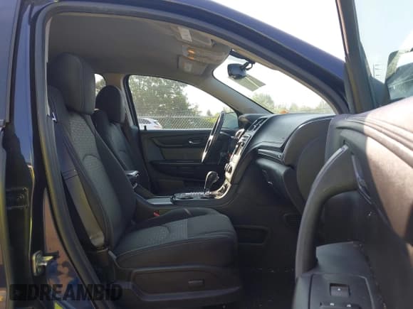 ✅ 2015 GMC Acadia SLE • VIN: 1GKKVPKD1FJ156171 • Лот: 42924819. Опубликован ранее на IAAI с пробегом 138 557 миль. Бесплатный доступ к архиву аукционных продаж из США и подробный отчёт об истории автомобиля на DreamBid. Изображение 5.