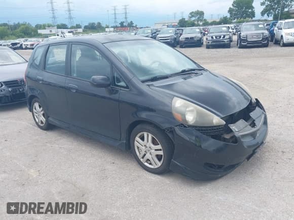 ✅ 2007 Honda Fit Sport • VIN: JHMGD37697S059849 • Lot: 42762132. Listed on IAAI with 131,791 mi. Free auction sales archive from the USA and detailed vehicle history report at DreamBid. Image 1.