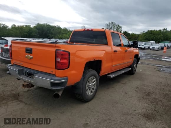 ✅ 2015 Chevrolet Silverado 3500HD LTZ • VIN: 1GC4K0C80FF527622 • Lot: 69576575. Listed on Copart with 329,781 mi. Free auction sales archive from the USA and detailed vehicle history report at DreamBid. Image 3.