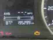 2017 Hyundai Elantra SE z VIN 5NPD74LF4HH206229, wystawiony jako IAAI lot #43291140 z przebiegiem 195 299 mil mil oraz . Historia ofert i sprzedaży dostępna na DreamBid. Obrazek 15.